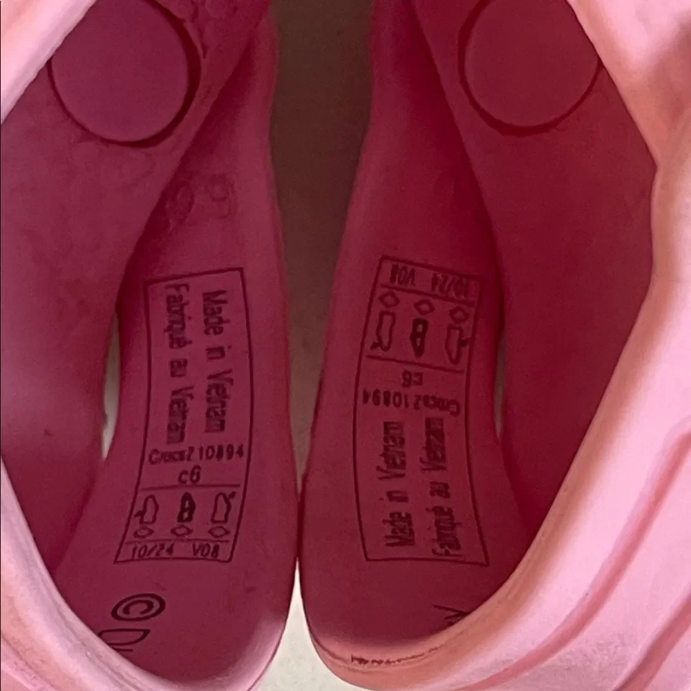 Crocs Kids' x Disney Minnie Mouse Classic Clogs Size 6 Style # 210894